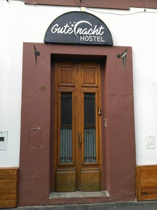 لا ريوخا Gute Nacht Hostel المظهر الخارجي الصورة